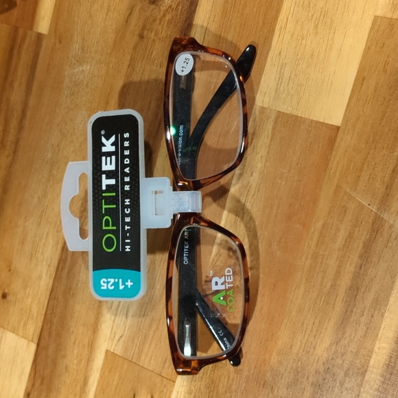 NWT Optitek +1.25 Hi-Tech readers - Picture 8 of 9